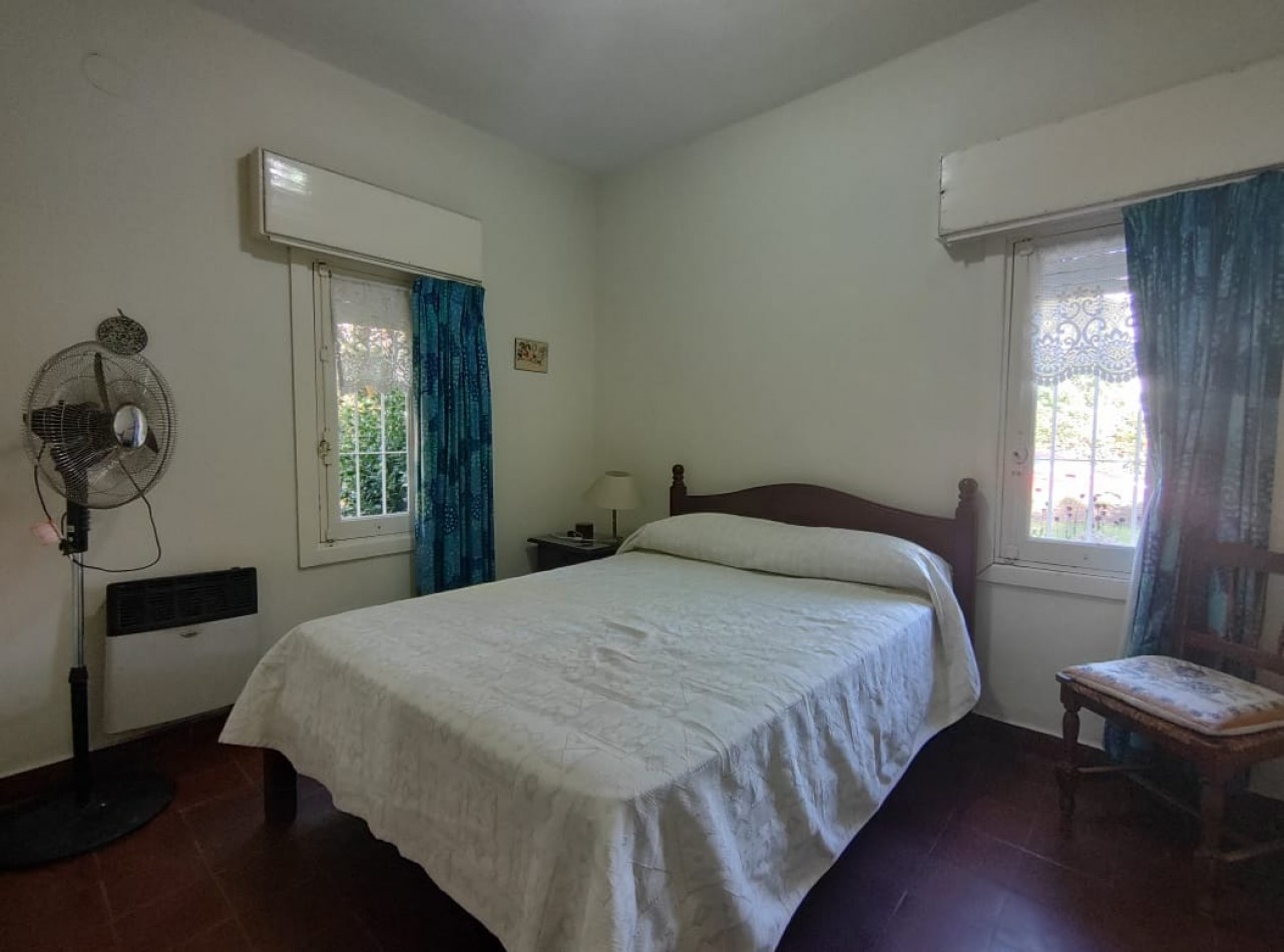 Casa en lote comercial Pinamar